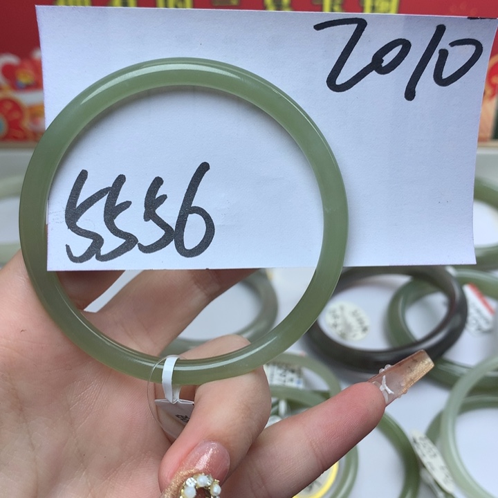 和田玉手镯未镶嵌萧*湎