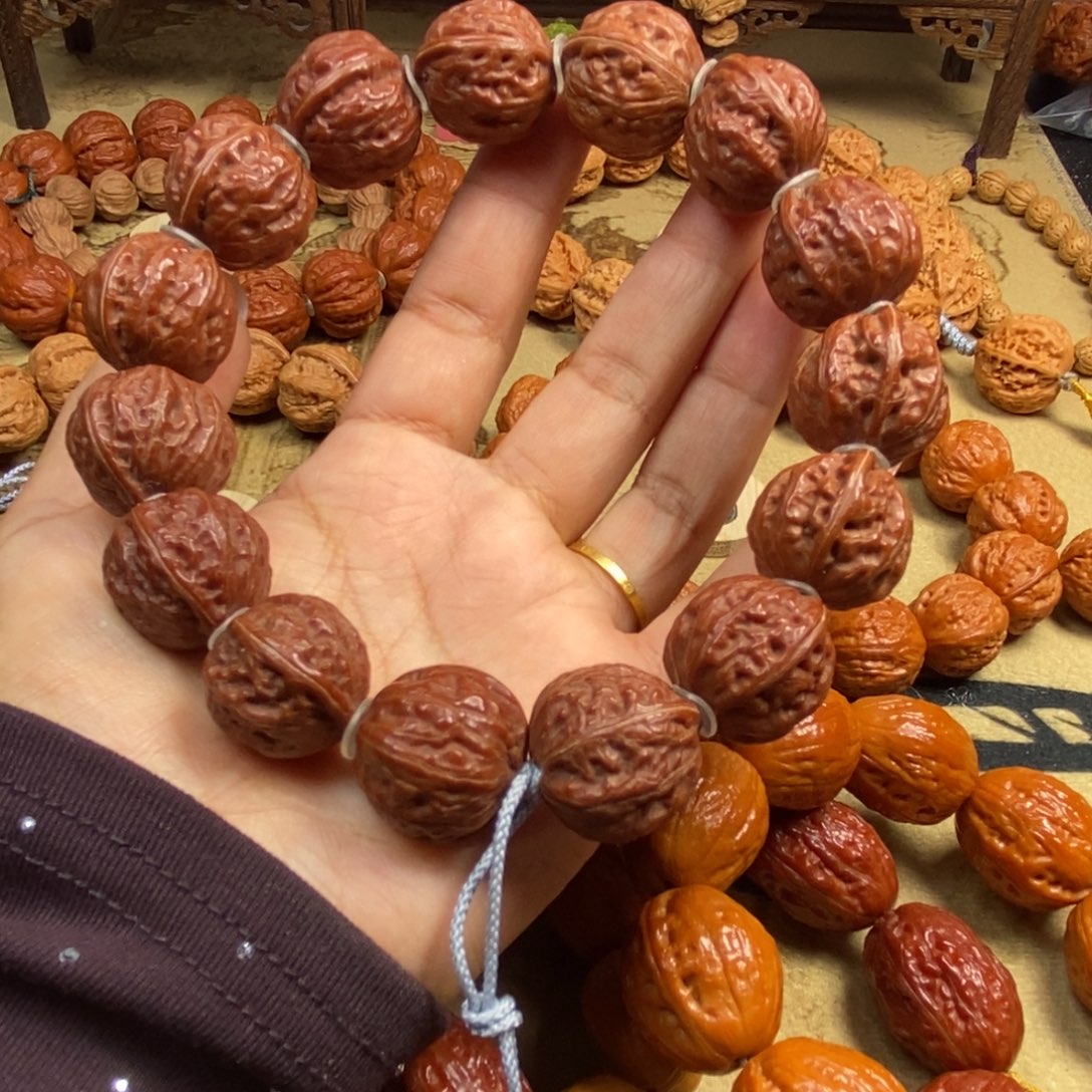 吊坠文玩核桃浅纹八棱文玩核桃