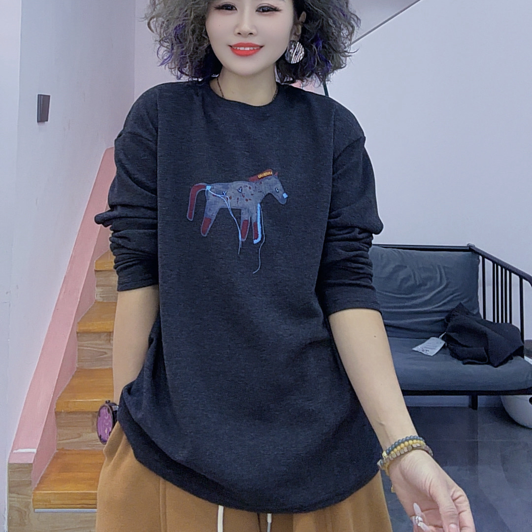 琦琦家  韩系印花圆领德绒打底T恤