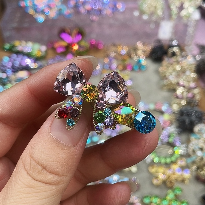 铁合金皮质粉彩色鸭夹