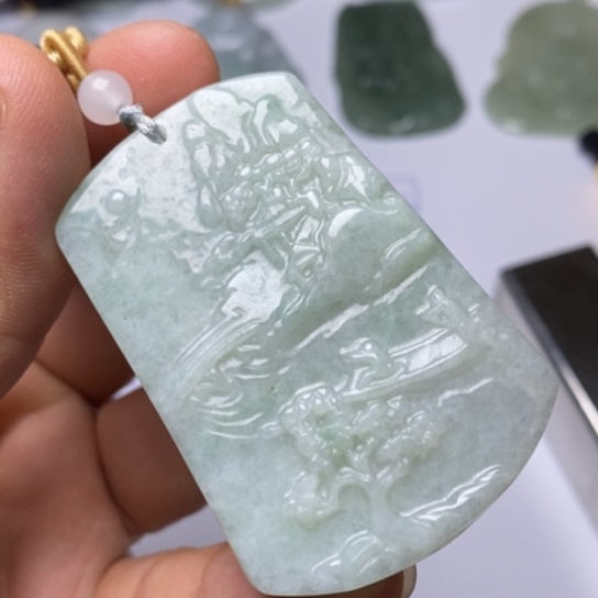 翡翠未镶嵌颈饰翡翠