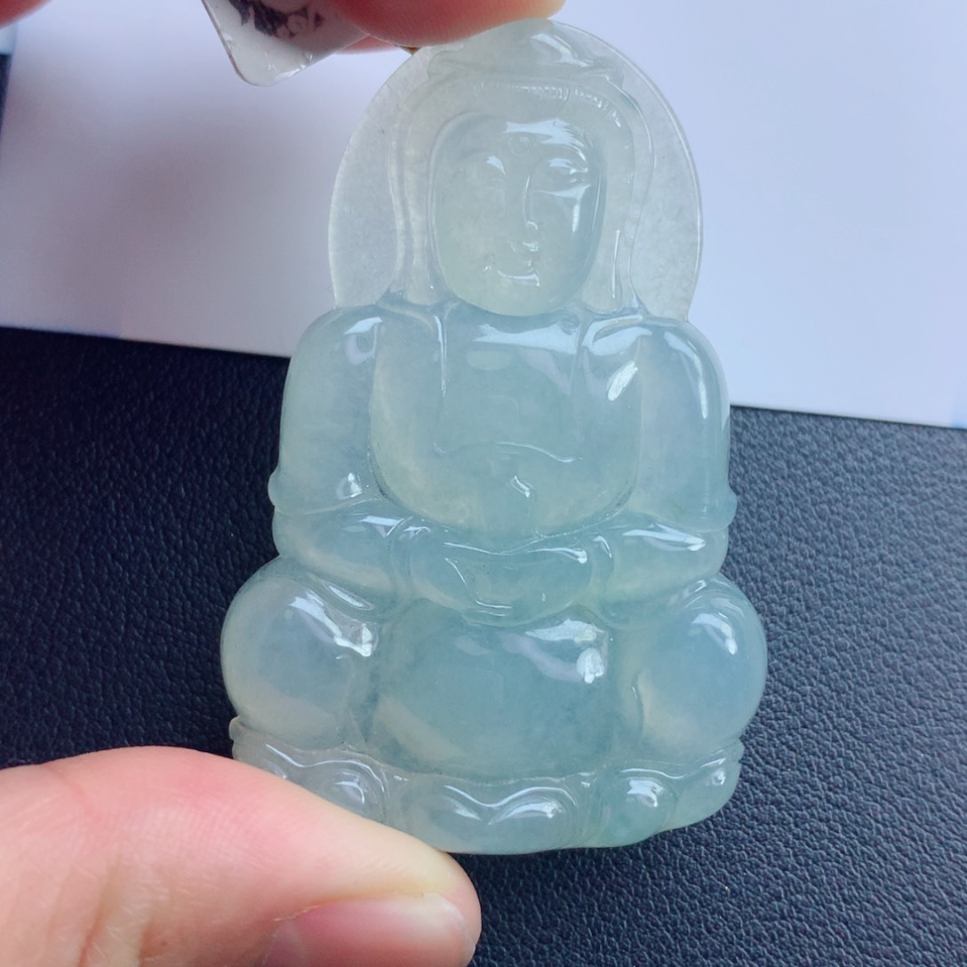 翡翠未镶嵌颈饰观音