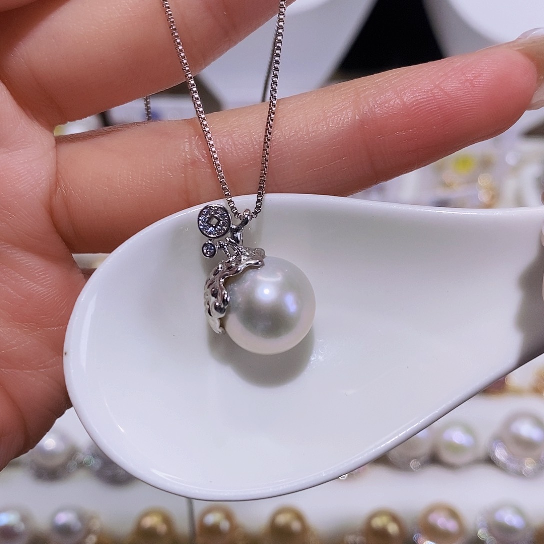 淡水珍珠颈饰合金