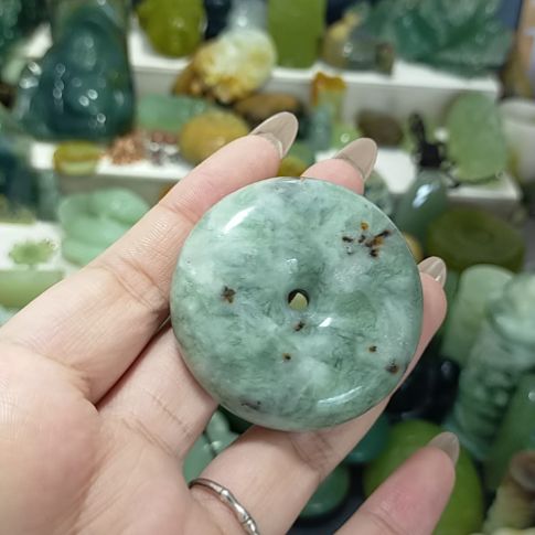 岫玉未镶嵌岫玉挂坠