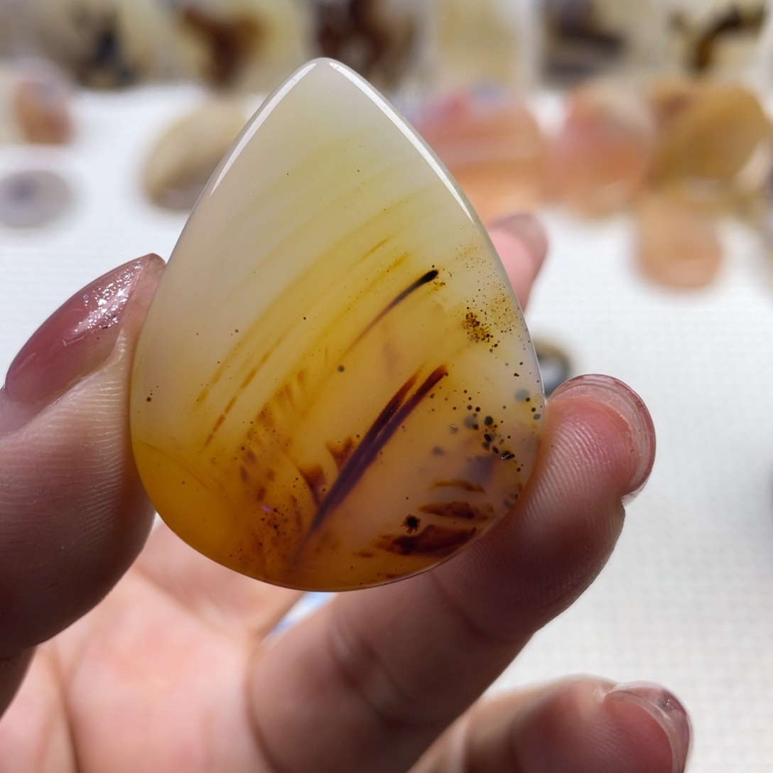 玛瑙/玉髓未镶嵌颈饰