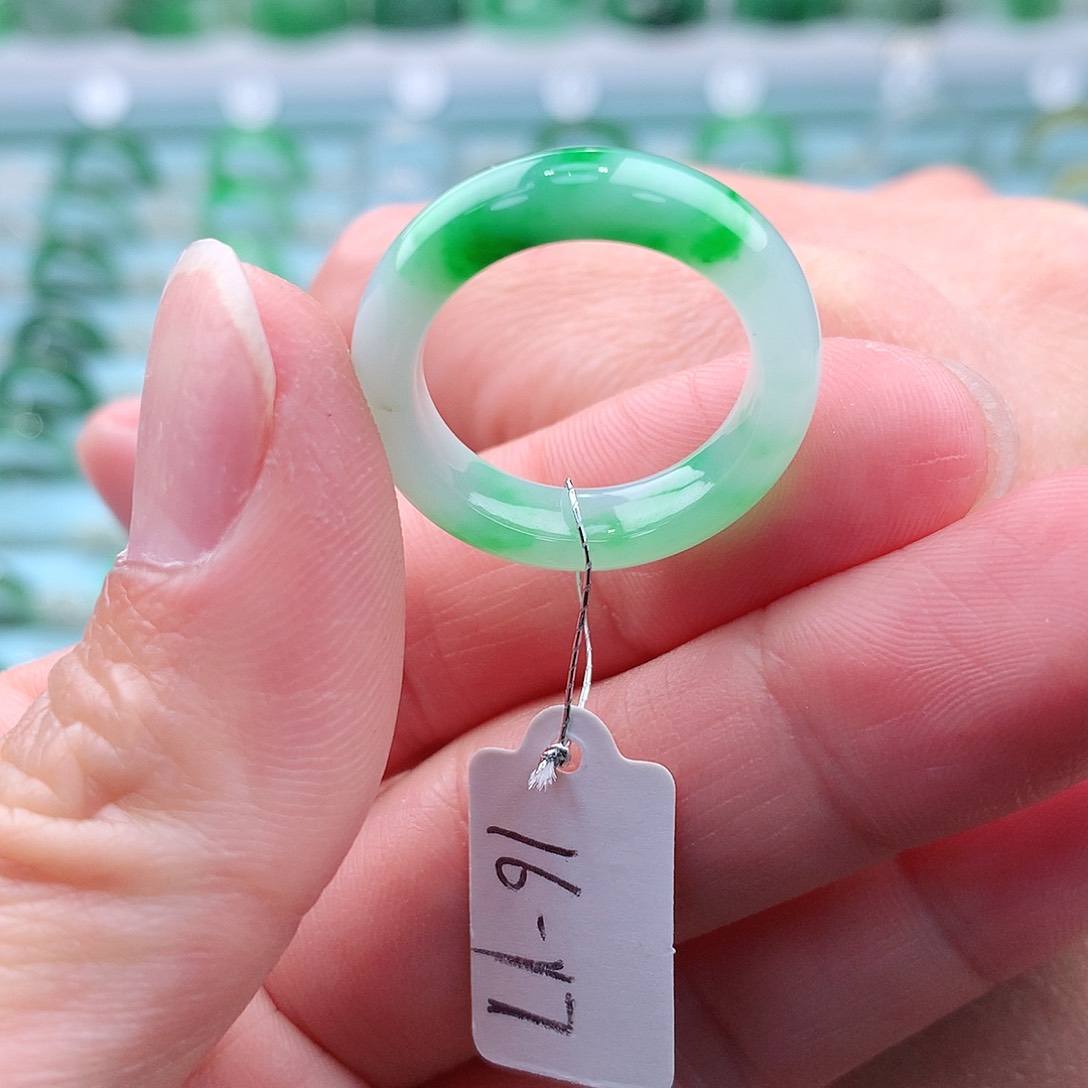 翡翠戒指未镶嵌碗*A货缅甸翡翠