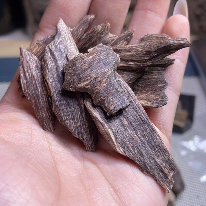 香料海南红油瓜子7.3克