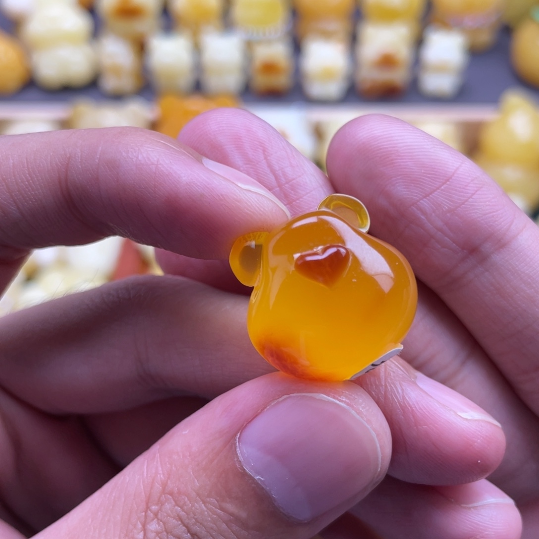 琥珀未镶嵌裸石蜜蜡