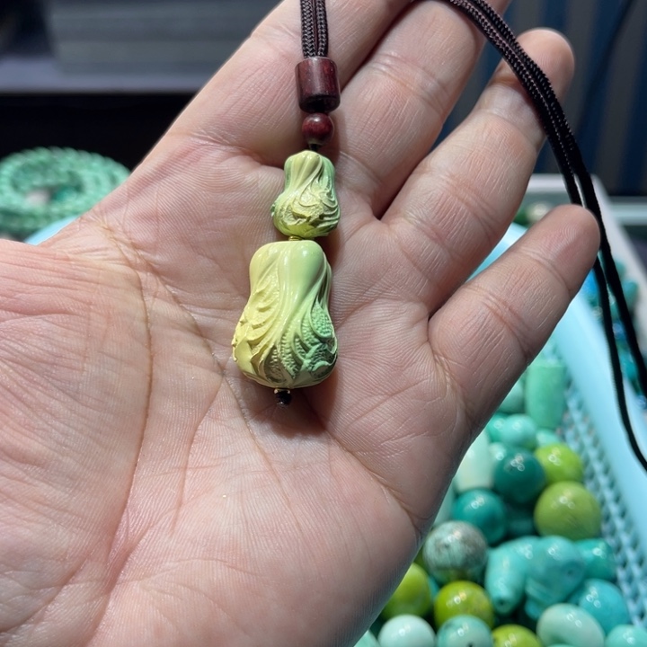 菱锰矿珠宝半成品未镶嵌