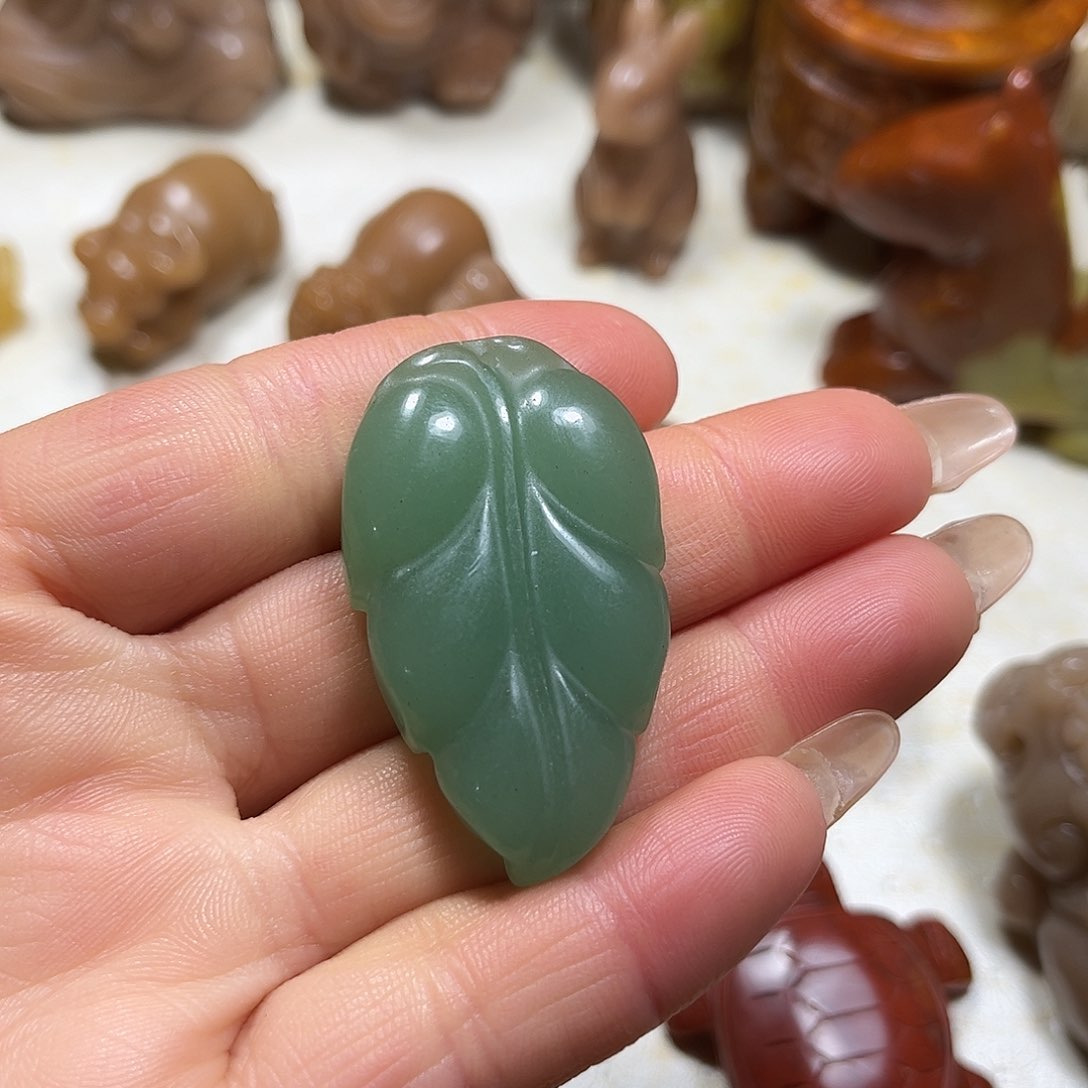 白玉菩提吊坠白玉菩提吊坠