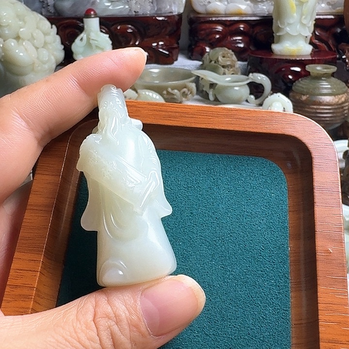 春***！瓷片新号开播瓷盘一件
