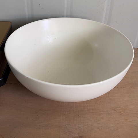 微瑕，不能明火，口径25，高9哑光白