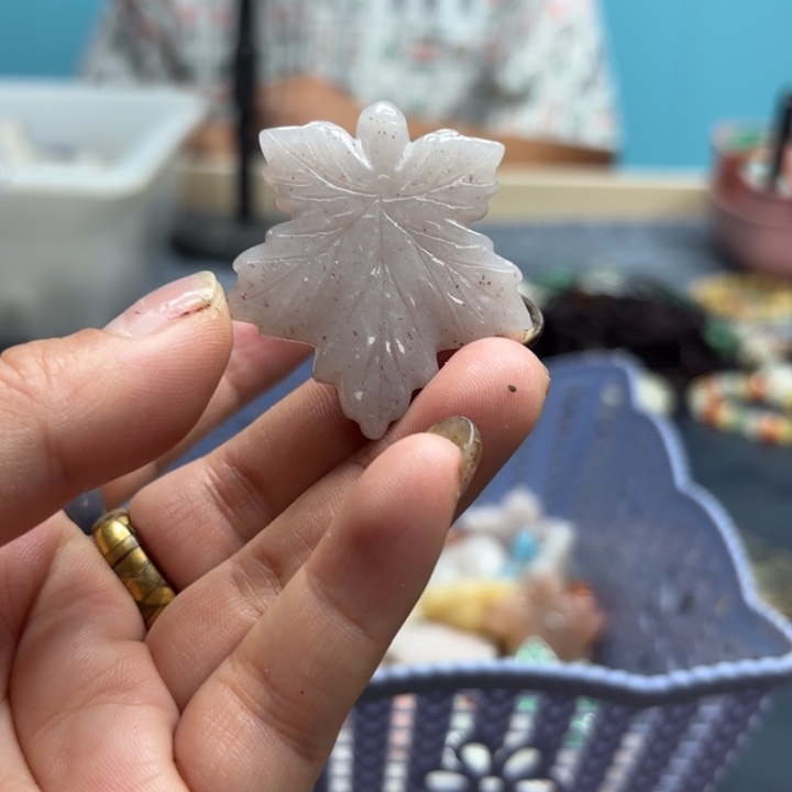 石英岩玉合金颈饰