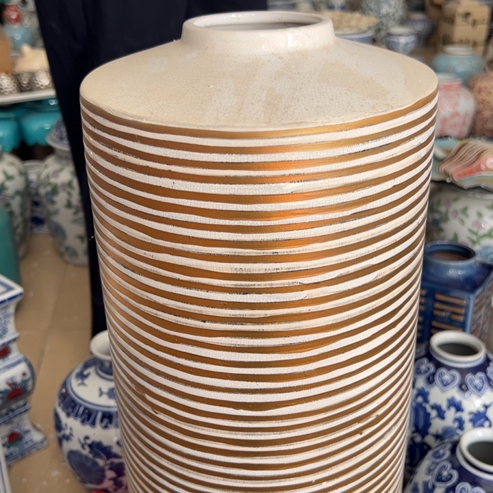 瓷片瑕疵陶瓷。。。。。。。。。。。。。