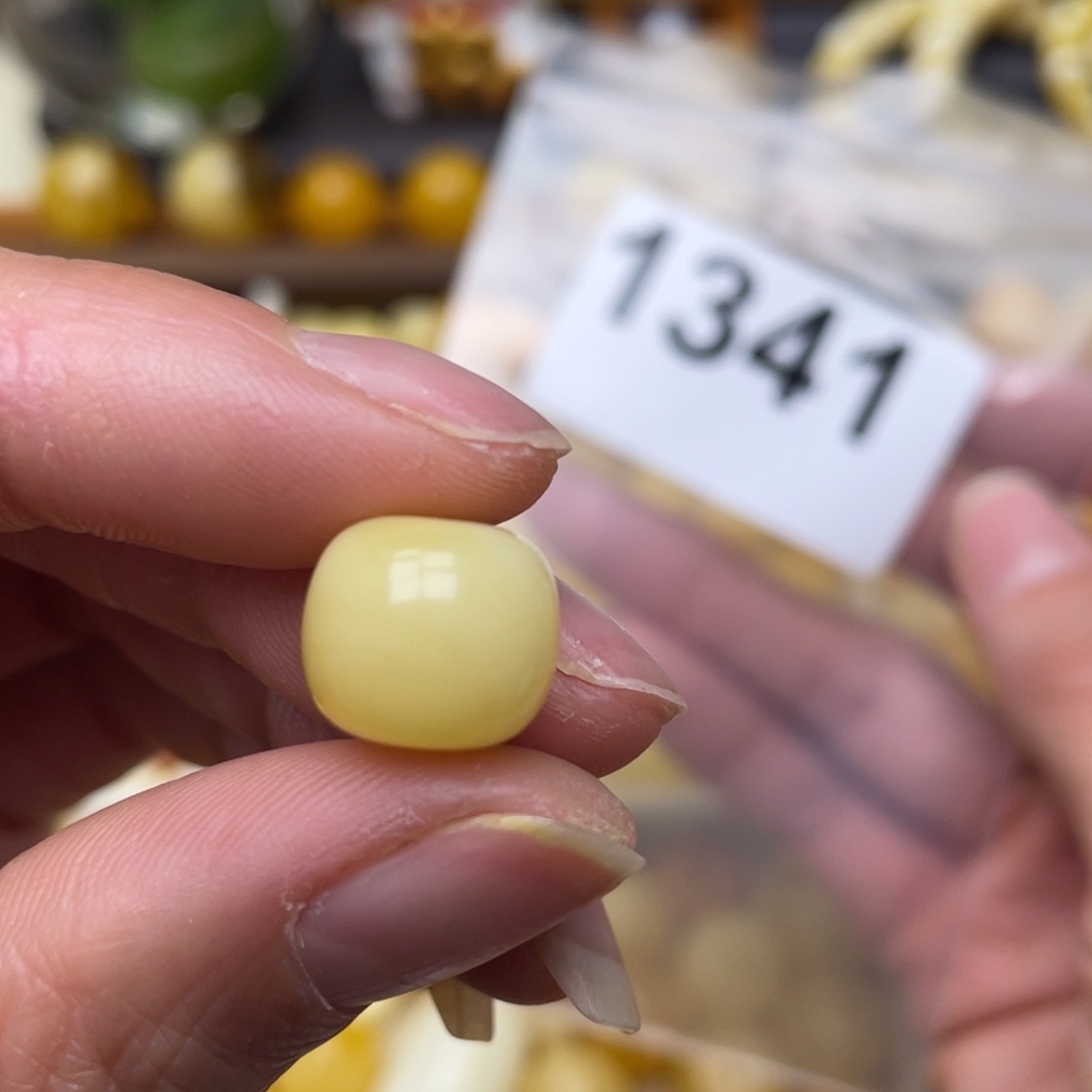 蜜蜡珠宝奇石未镶嵌皮坑12