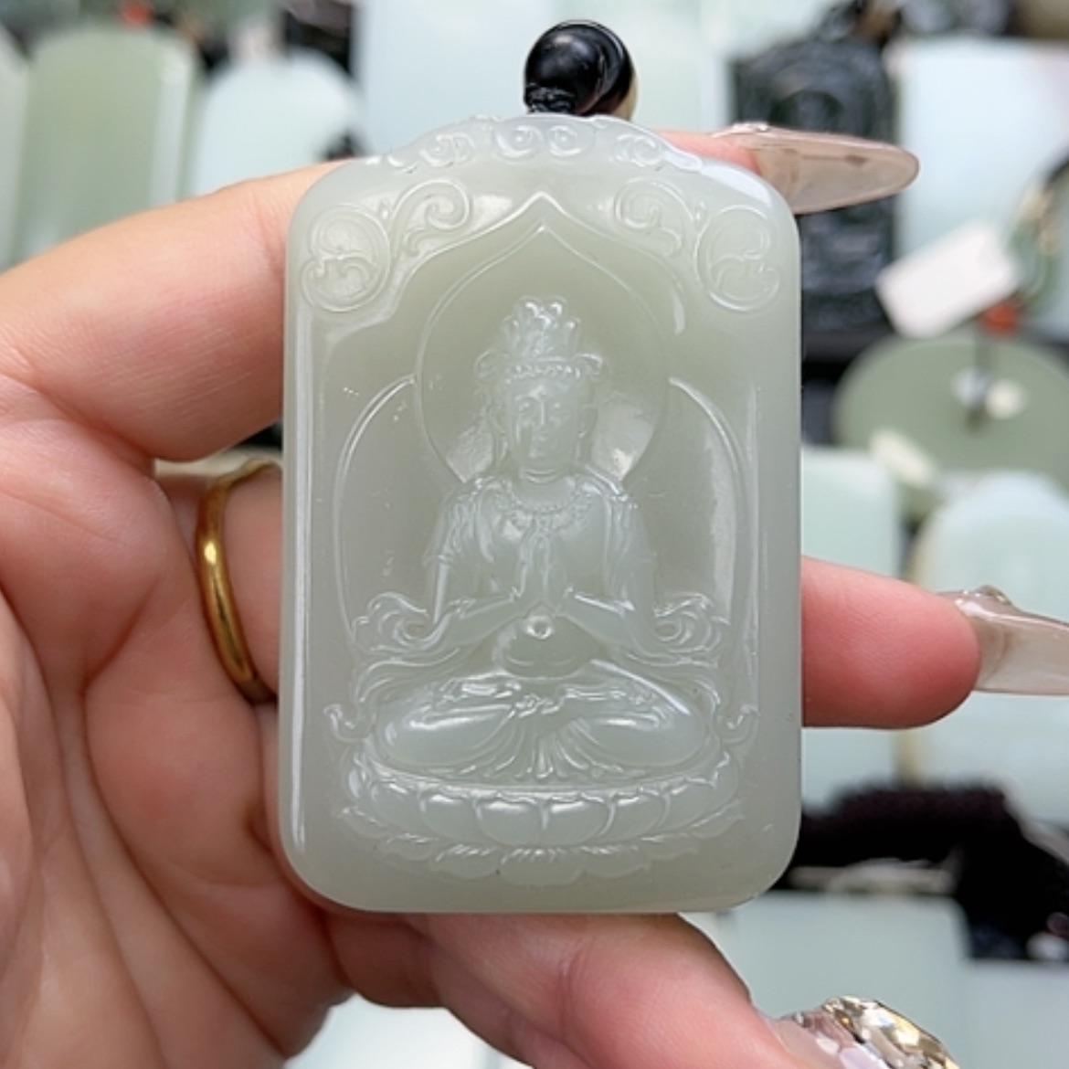 【闪购商品】颈饰未镶嵌和田玉