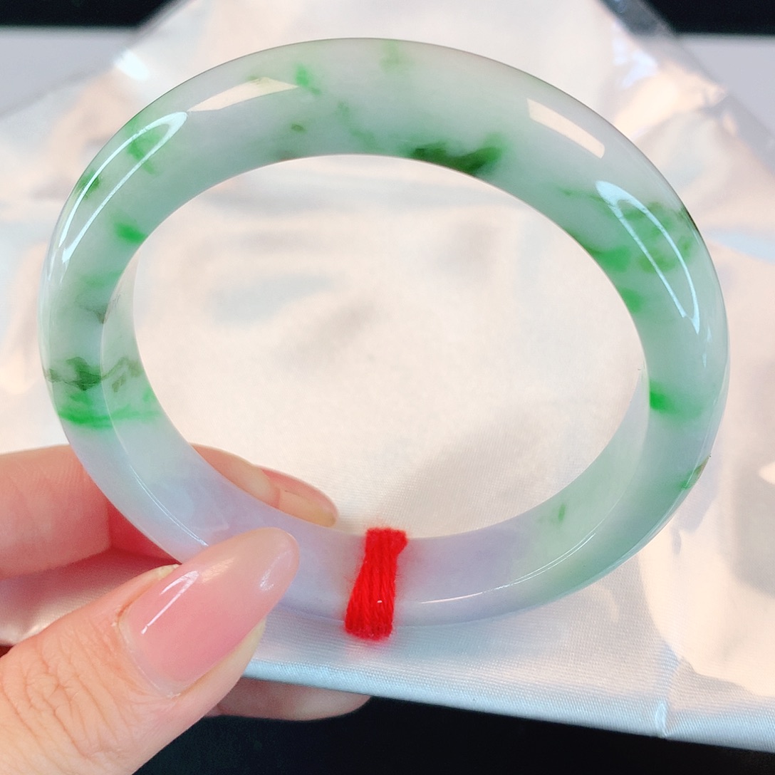 翡翠手镯未镶嵌55.8圈口