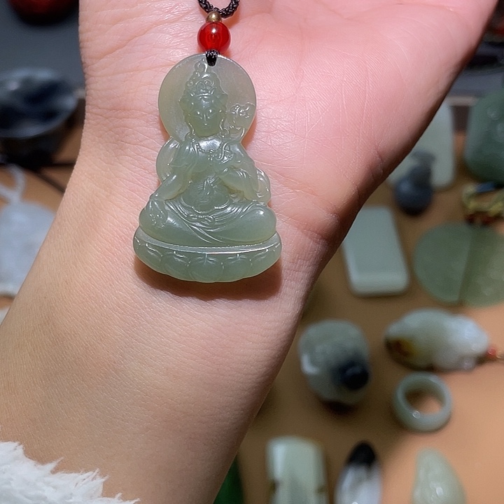 和田玉未镶嵌车挂