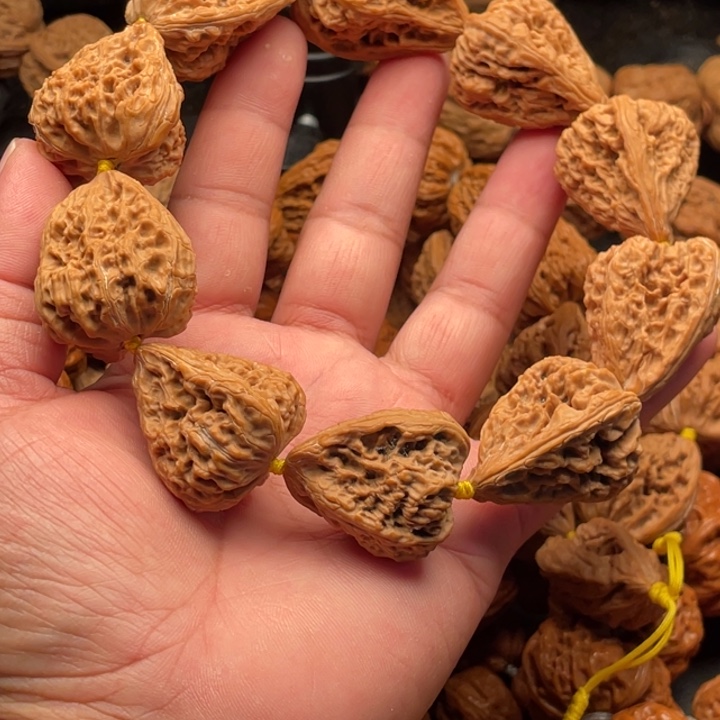 文玩核桃吊坠C****e2南疆石