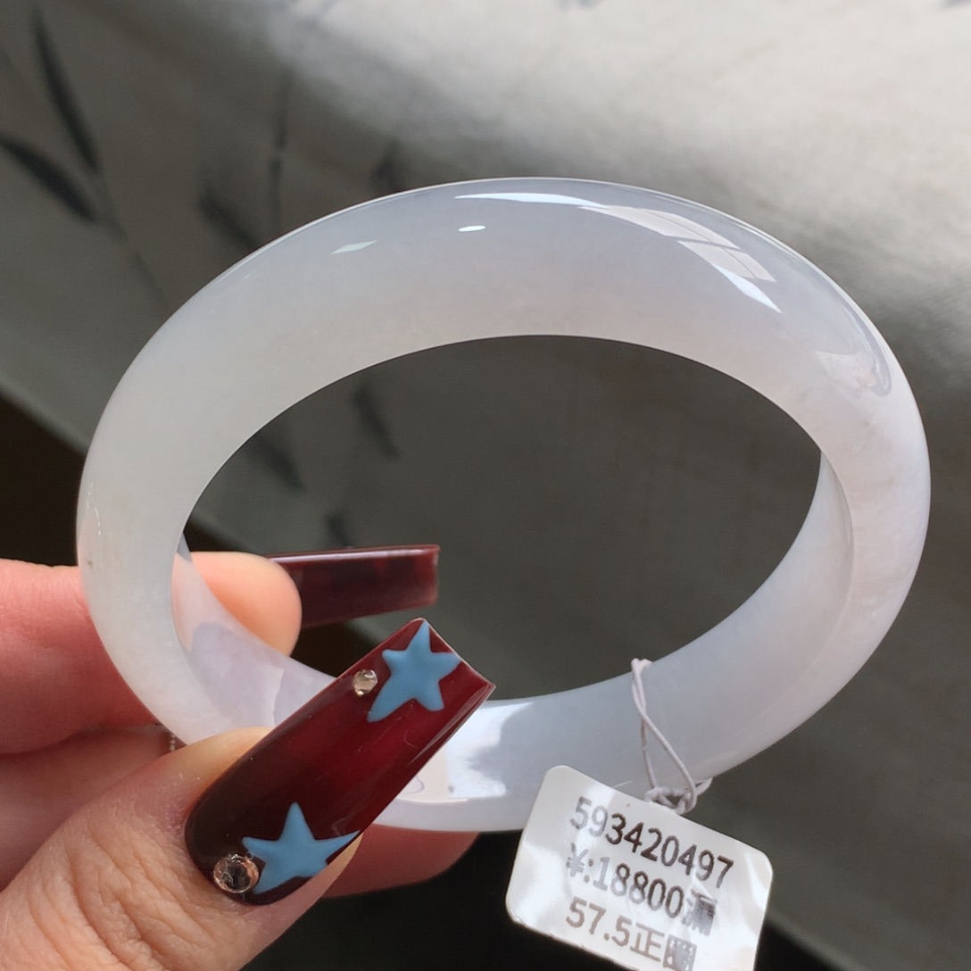 翡翠手镯未镶嵌白冰正圈手镯