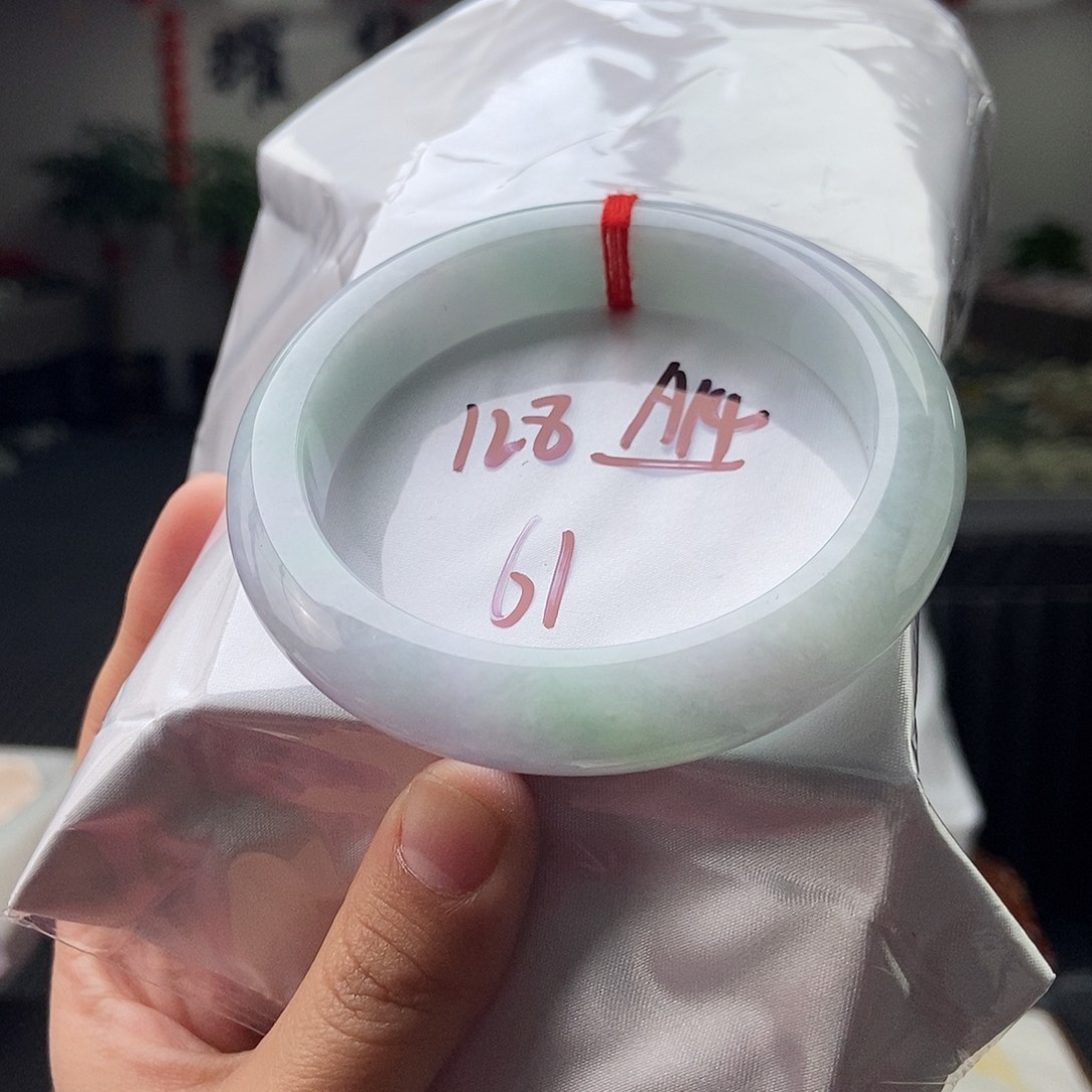 翡翠手镯未镶嵌拍一发一