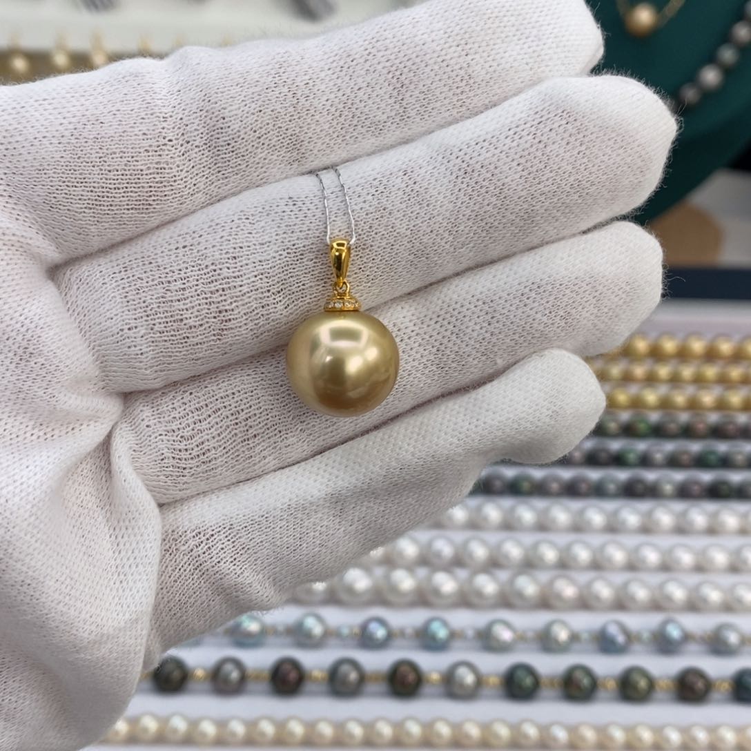 海水珍珠颈饰18K金镶嵌13-14m m