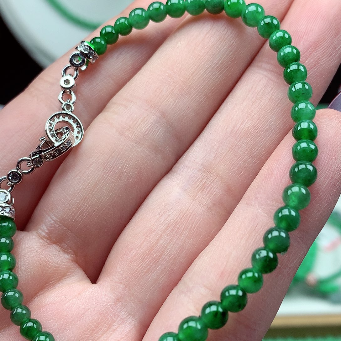 翡翠未镶嵌毛衣链