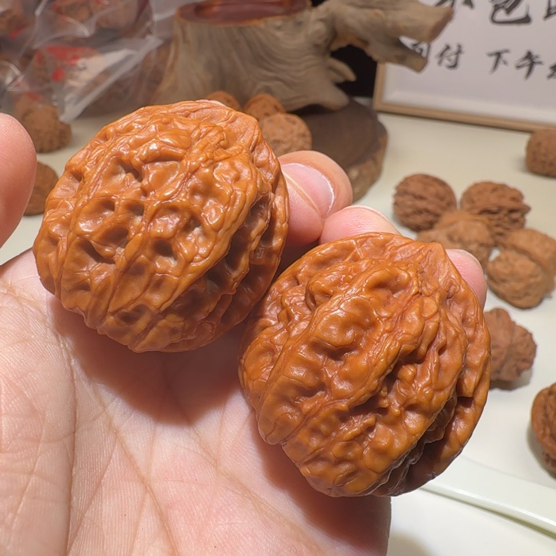 文玩核桃把件水晶蛤蟆