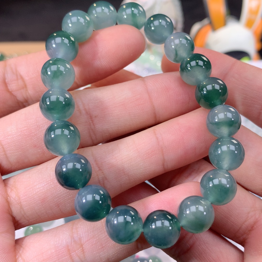 翡翠手链未镶嵌翡翠