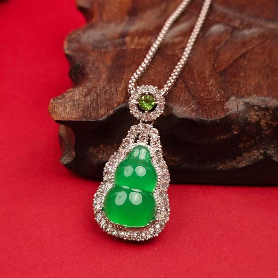 非金属大理石吊坠 豪镶满钻葫芦项链-新中式绿色毛衣链