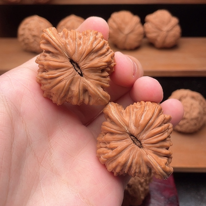 吊坠文玩核桃45全品毕业红皮平谷楼