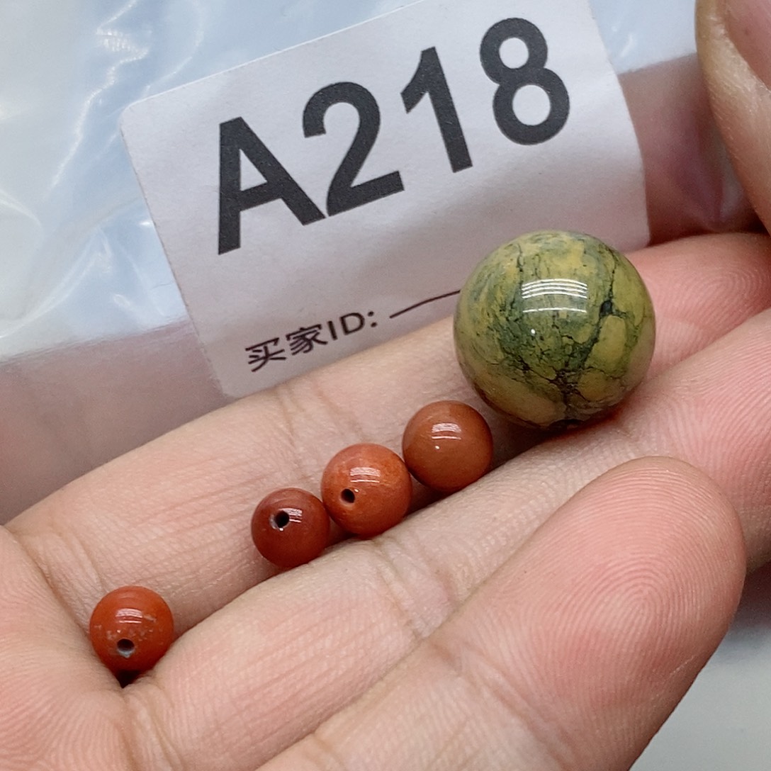 南红玛瑙未镶嵌珠宝奇石