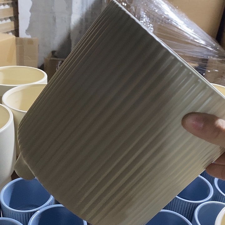 陶盆有孔 瑕疵针孔漏釉介意勿拍外口 18外高18