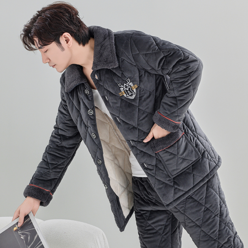 2025新款秋冬季天三层夹棉男士睡衣加绒加厚大码珊瑚绒家居服套装