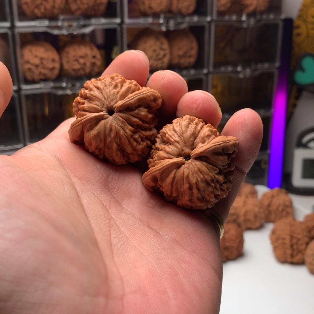 小***花吊坠桃核莲花虎头666888