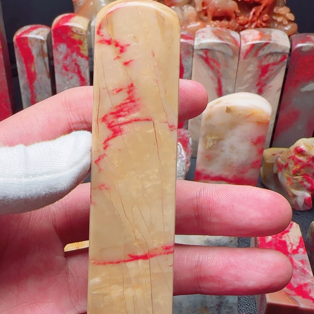 昌化鸡血石田黄鸡血石