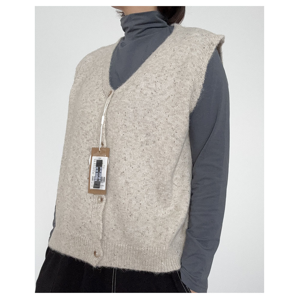 B234  秋冬新款女士休闲宽松V领排扣开衫背心马甲