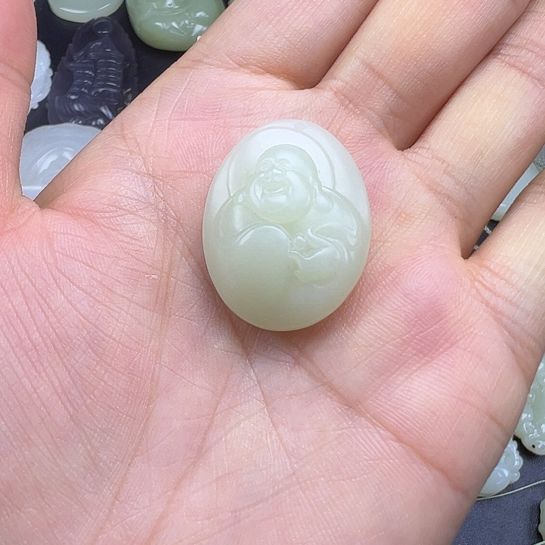 和田玉未镶嵌吊坠(赠链)羽**姐