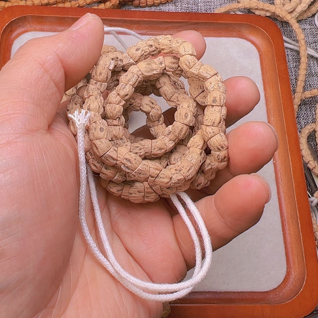 【闪购商品】柏香籽/百香籽手串一**晚热振鬼肠