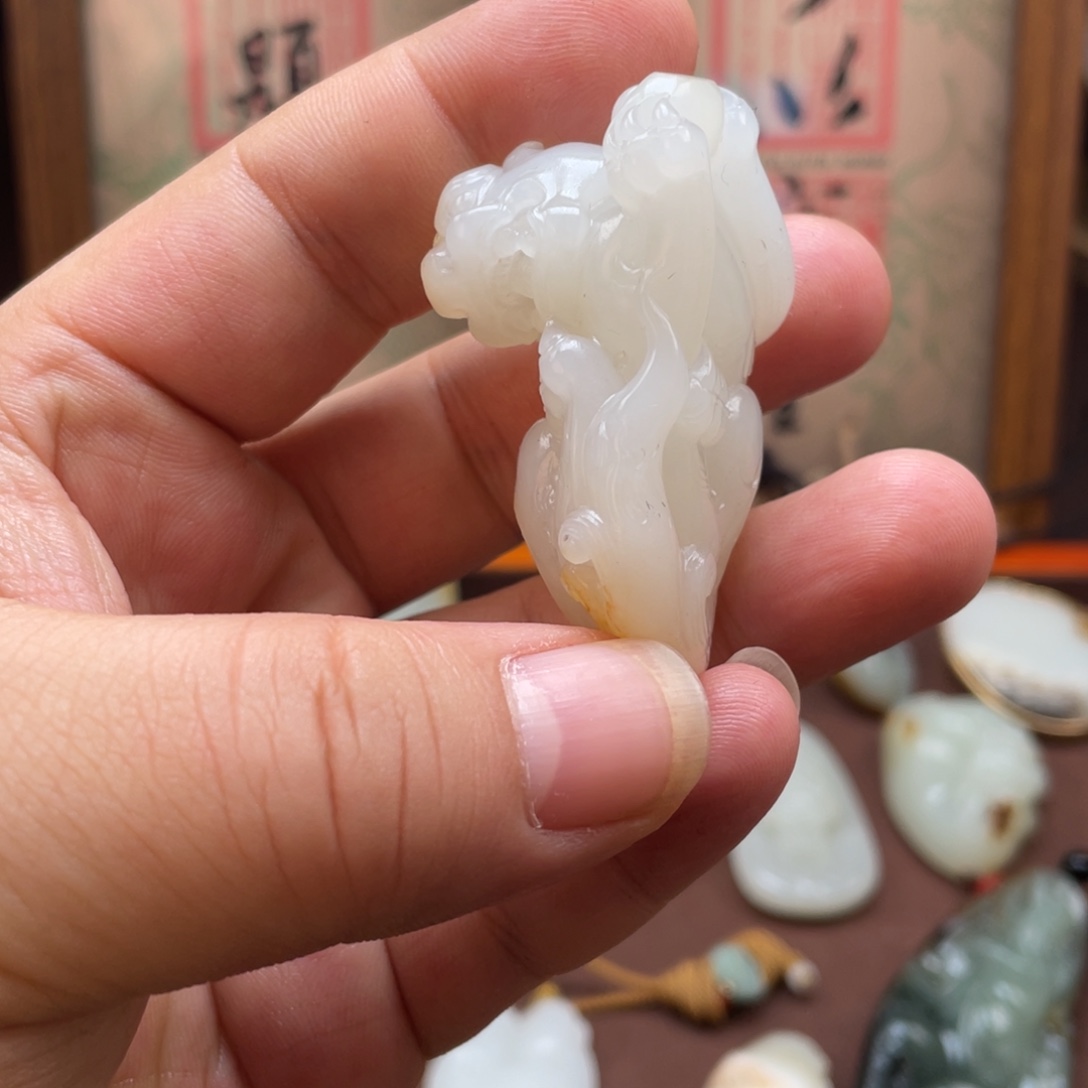 和田玉未镶嵌挂件