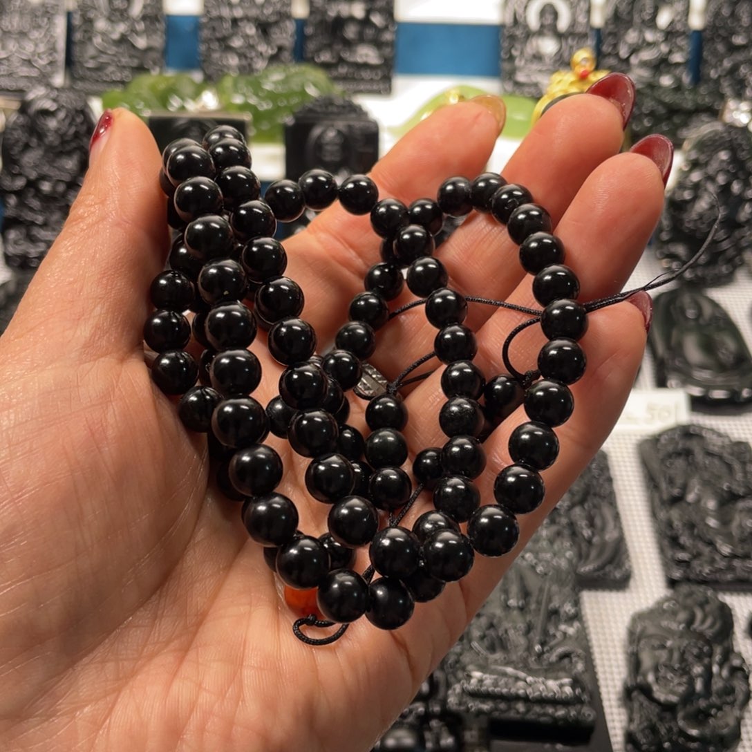 蛇纹石玉未镶嵌珠链杜*生