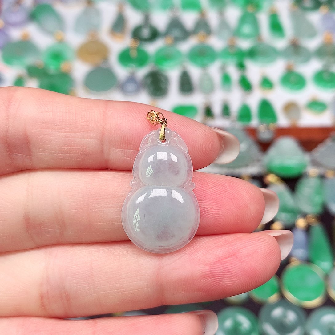 翡翠颈饰18K金镶嵌天然翡翠A货