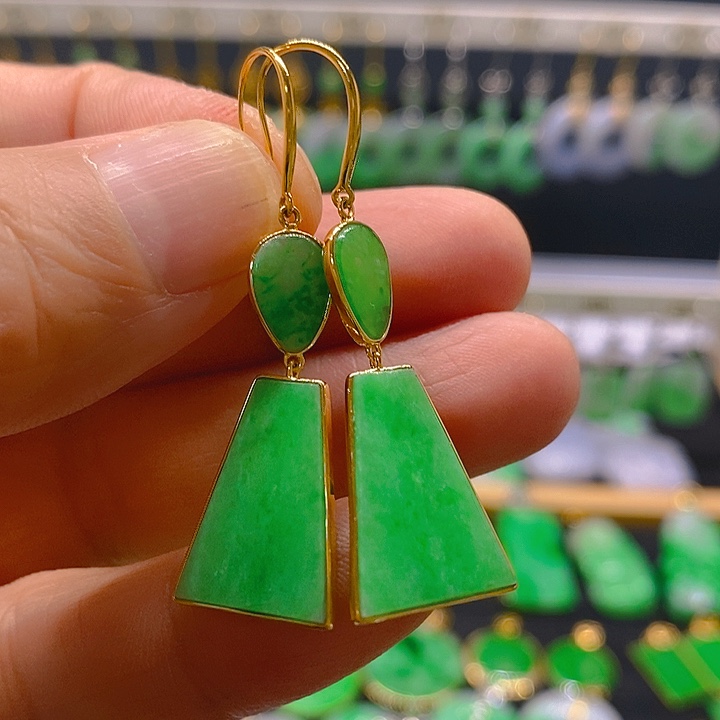翡翠18K金镶嵌耳饰耳坠