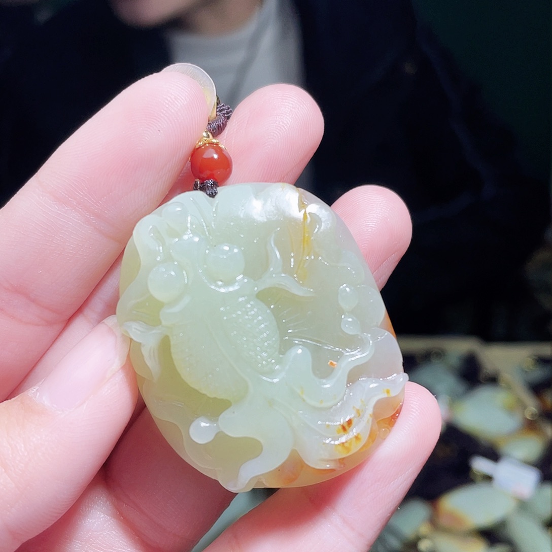 和田玉颈饰未镶嵌