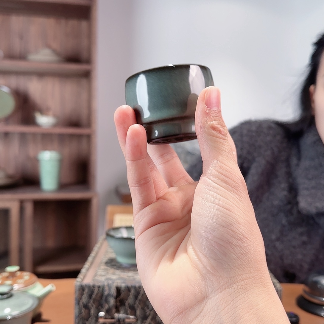 摆件瓷墨青手工杯