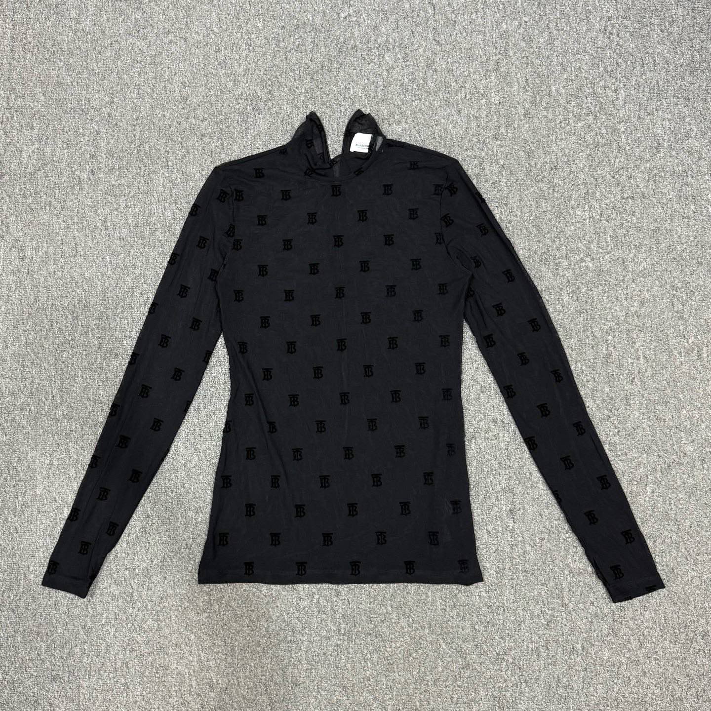 99新 BURBERRY/博柏利 15941304 nz 黑色满印logo打底衫 M码99新