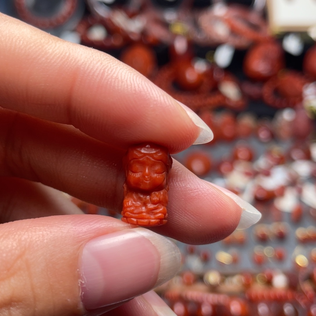 南红玛瑙未镶嵌度母