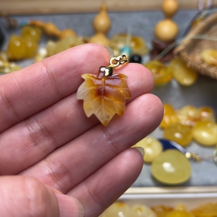 蜜蜡颈饰未镶嵌蜜蜡
