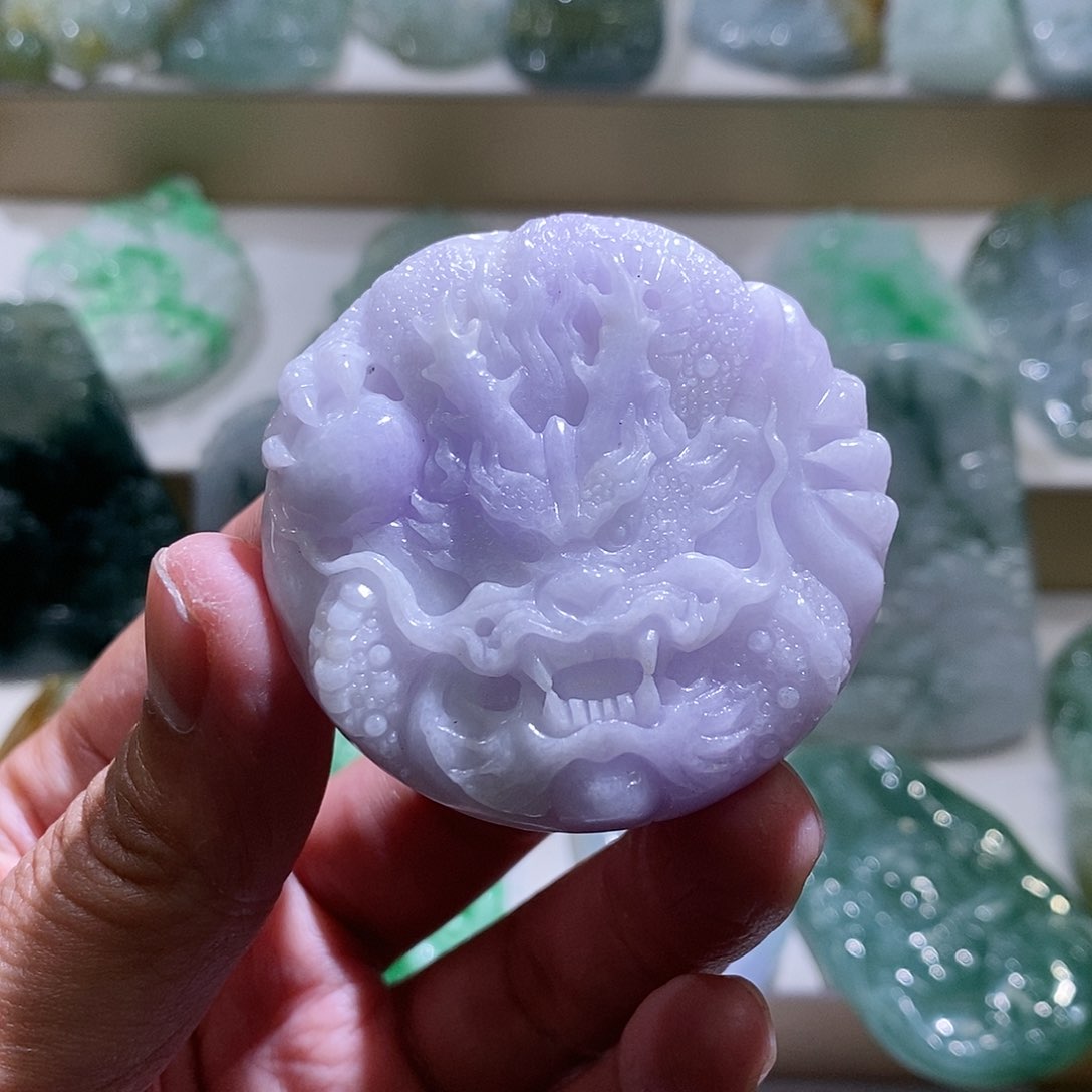 【闪购商品】翡翠颈饰未镶嵌龙牌