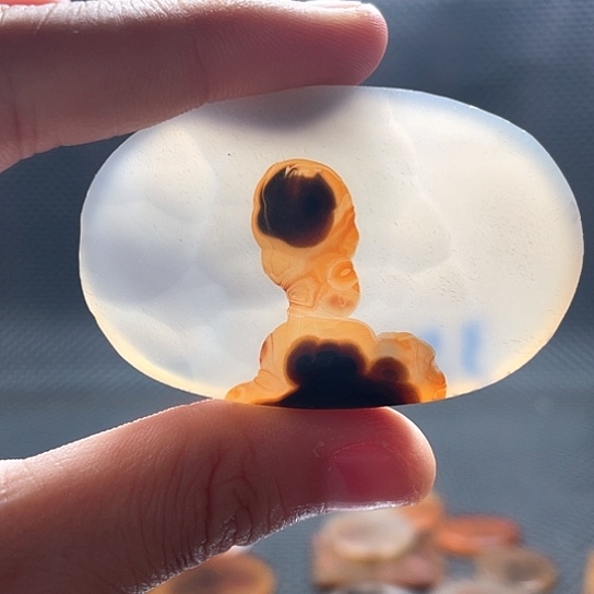 玛瑙/玉髓颈饰未镶嵌